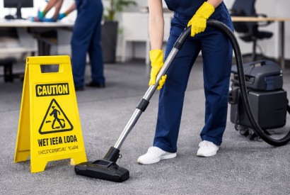 Curatenie Blocuri / Spatii Comerciale